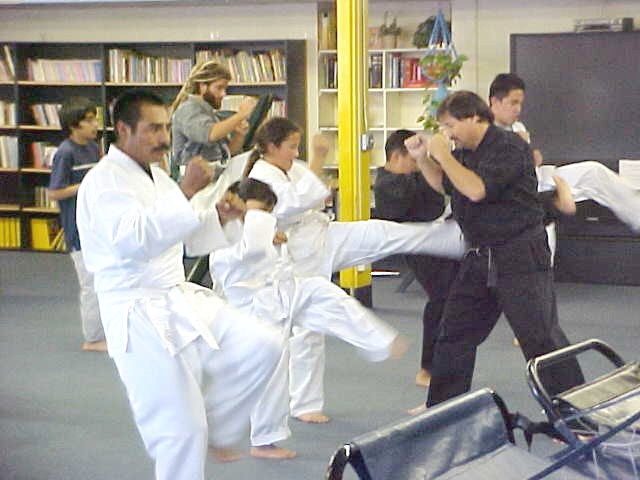 kicking4.jpg